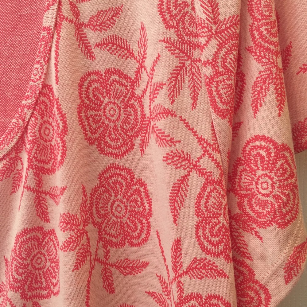 Lularoe Classic T - Picture 3 of 3